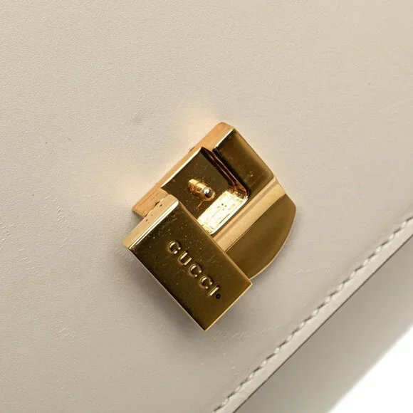 GUCCI Authentic White Leather Sylvie Shoulder Bag - Picture 6 of 10